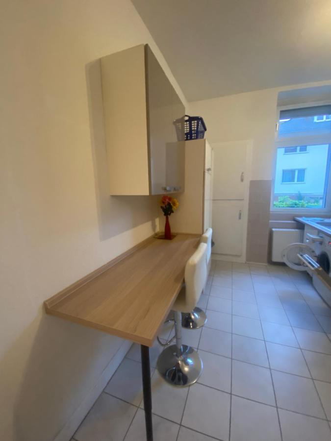 Ruhige Gemuetliche Wohnung Altbau In Zentraler Lage Wiesbaden Luaran gambar