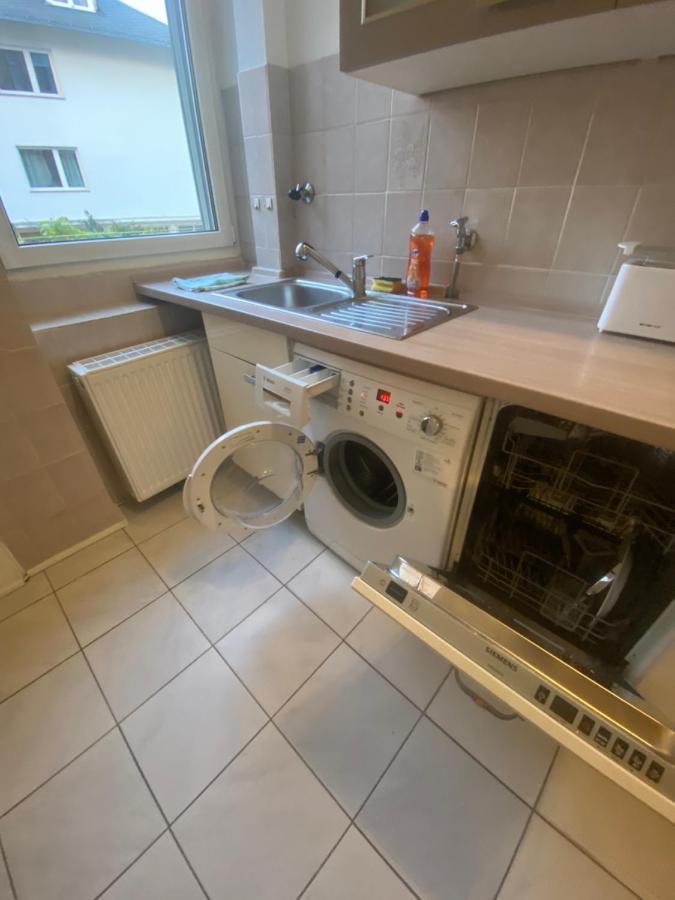 Ruhige Gemuetliche Wohnung Altbau In Zentraler Lage Wiesbaden Luaran gambar